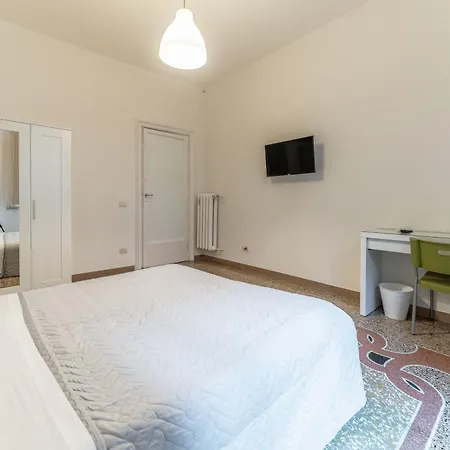 בית הארחה Azzurra - Metro Lodi