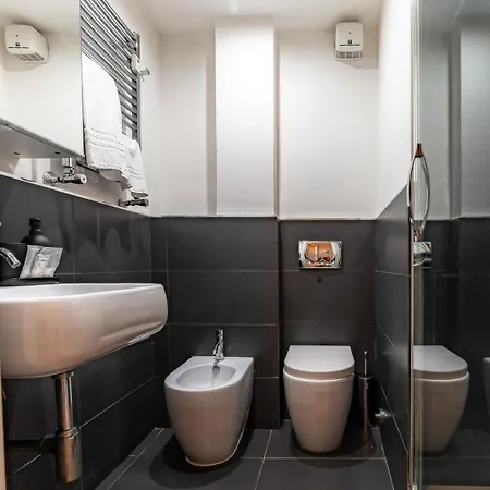 בית הארחה Azzurra - Metro Lodi *