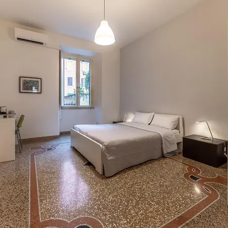 Azzurra - Metro Lodi בית הארחה *